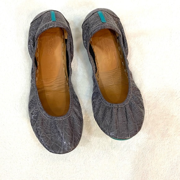 Tieks Slate Gray Croc Patent Leather Flats Size 9 - Picture 3 of 9
